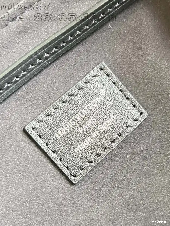 PM-26*35.5*16CM Montsouris VUITTON LOUIS 0620